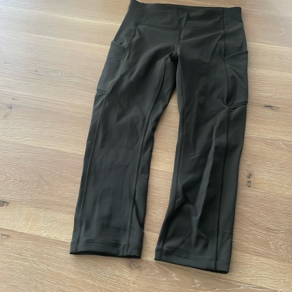 Lululemon - Picture 5 of 5